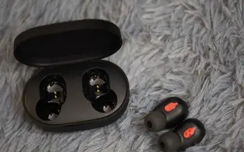 2020new Xiaomi Redmi AirDots 2 Nadgrajeno Brezžična tehnologija Bluetooth 5.0 Polnjenje Slušalke za V Uho stereo bas Slušalke Stavko Čepkov