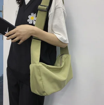 Korejska različica preprosta športna torba modna ženska torba retro študent torba barva najlon vrečko crossbody