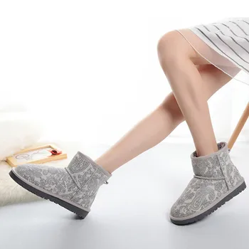 Novo Leto 2020 Ženske Čevlje Brezplačna Dostava Sneg Škornji Na Debelo Trgovina Na Drobno Klasičnih Pristen Cowhide Usnje Sneg Škornji Toplo Obutev