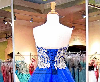 Skromno Kraljevsko Modra Zlata Čipke Poceni Quinceanera Obleke Žogo Obleke Plus Velikost Prom Oblačenja 2017 Vestidos de Kutin Anos Diplomi