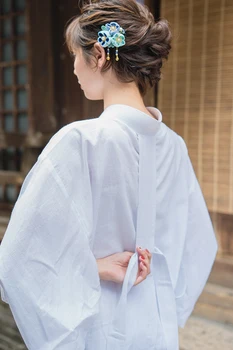 Ženske Kimono Znotraj Nosijo Belo Barvo, Mehko in Udobno Bombažno Spalno Haljo Japonske Tradicionalne Yukata